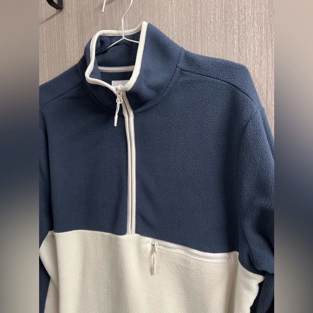 Goodfellow pullover fleece sweater - Picture 2 of 4